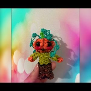 Rainbowloom human pumpkin doll